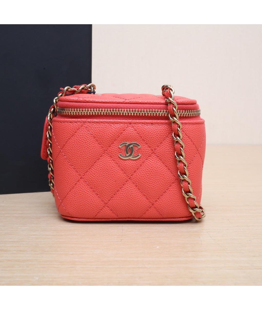 CHANEL Красная кожаная сумка через плечо, фото 2