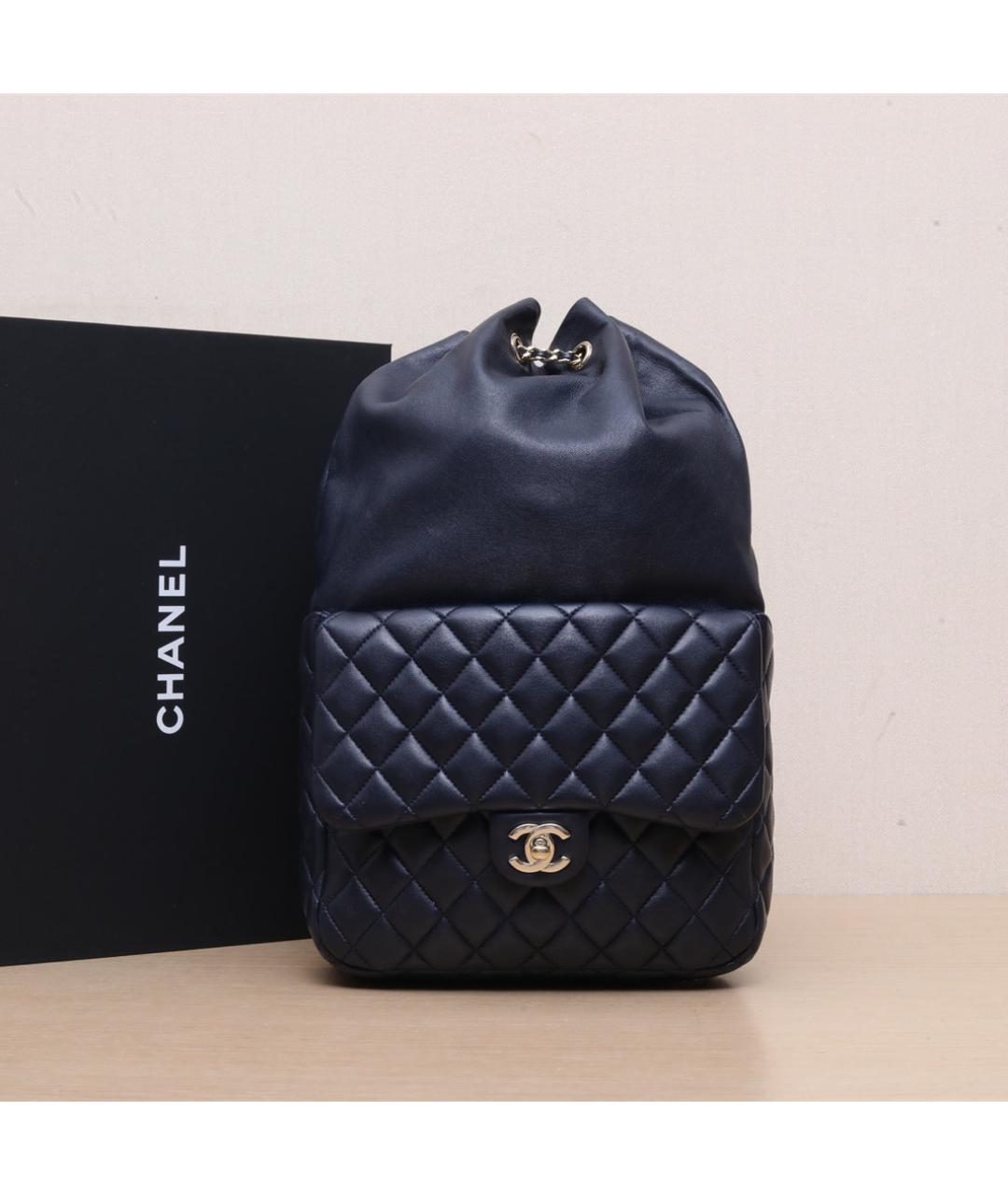 CHANEL Темно-синий кожаный рюкзак, фото 2