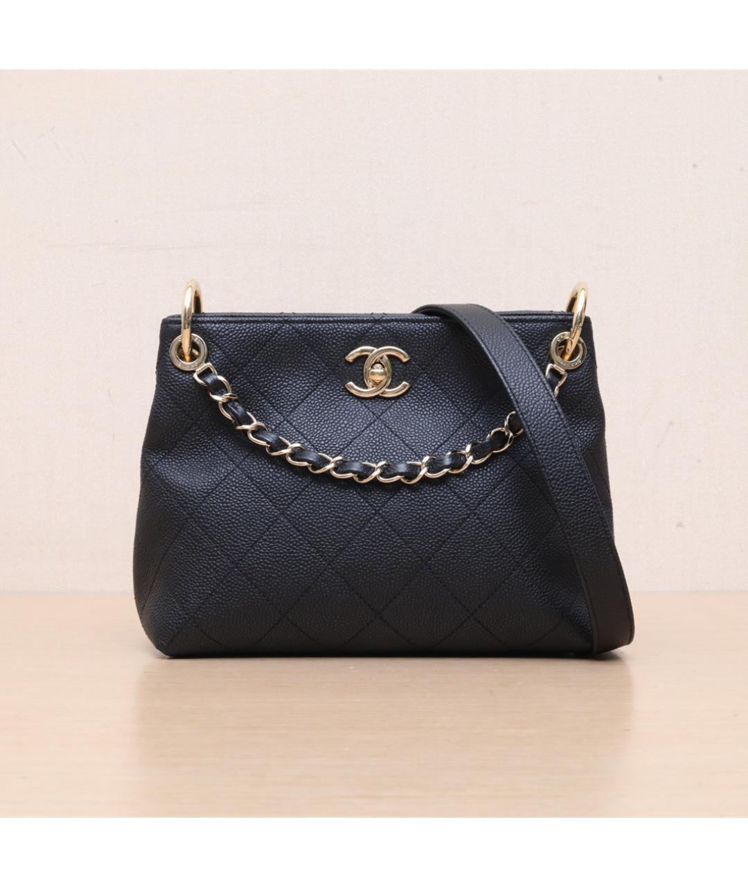 CHANEL Черная кожаная сумка через плечо, фото 3