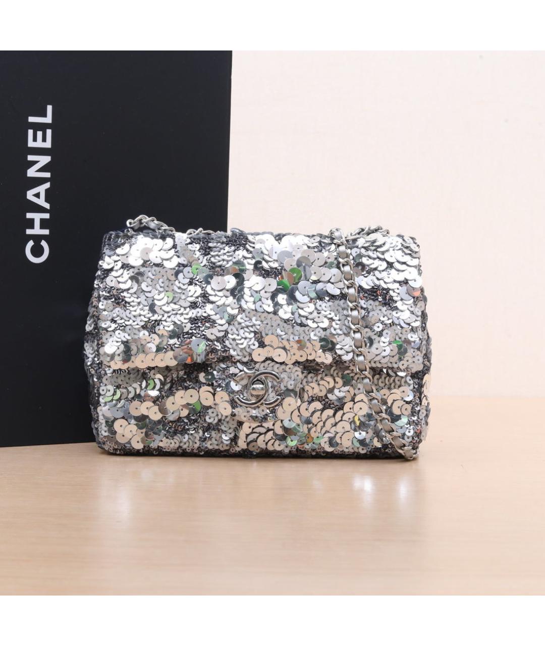 CHANEL Серебряная сумка через плечо, фото 2