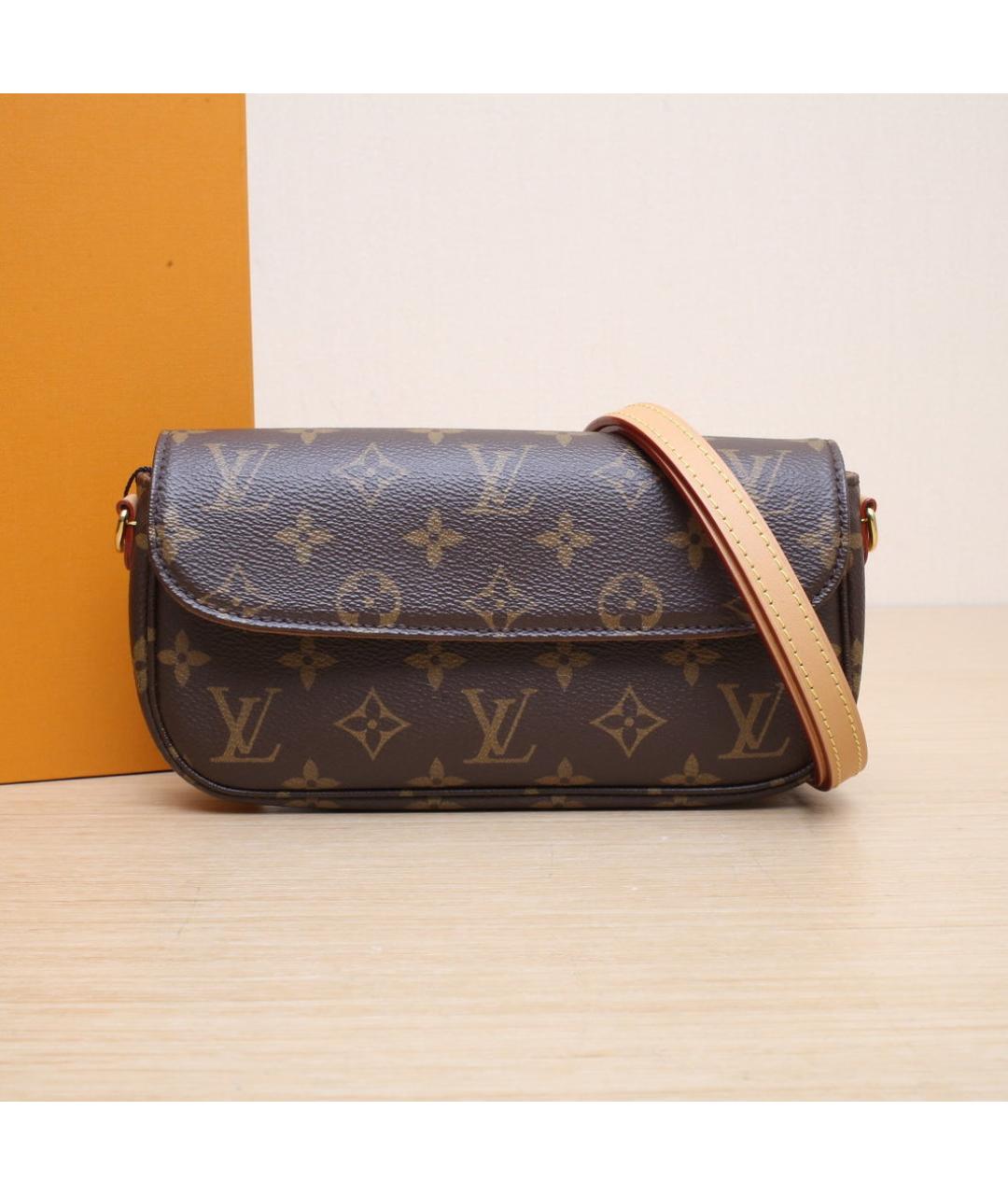 LOUIS VUITTON Коричневая сумка через плечо, фото 2