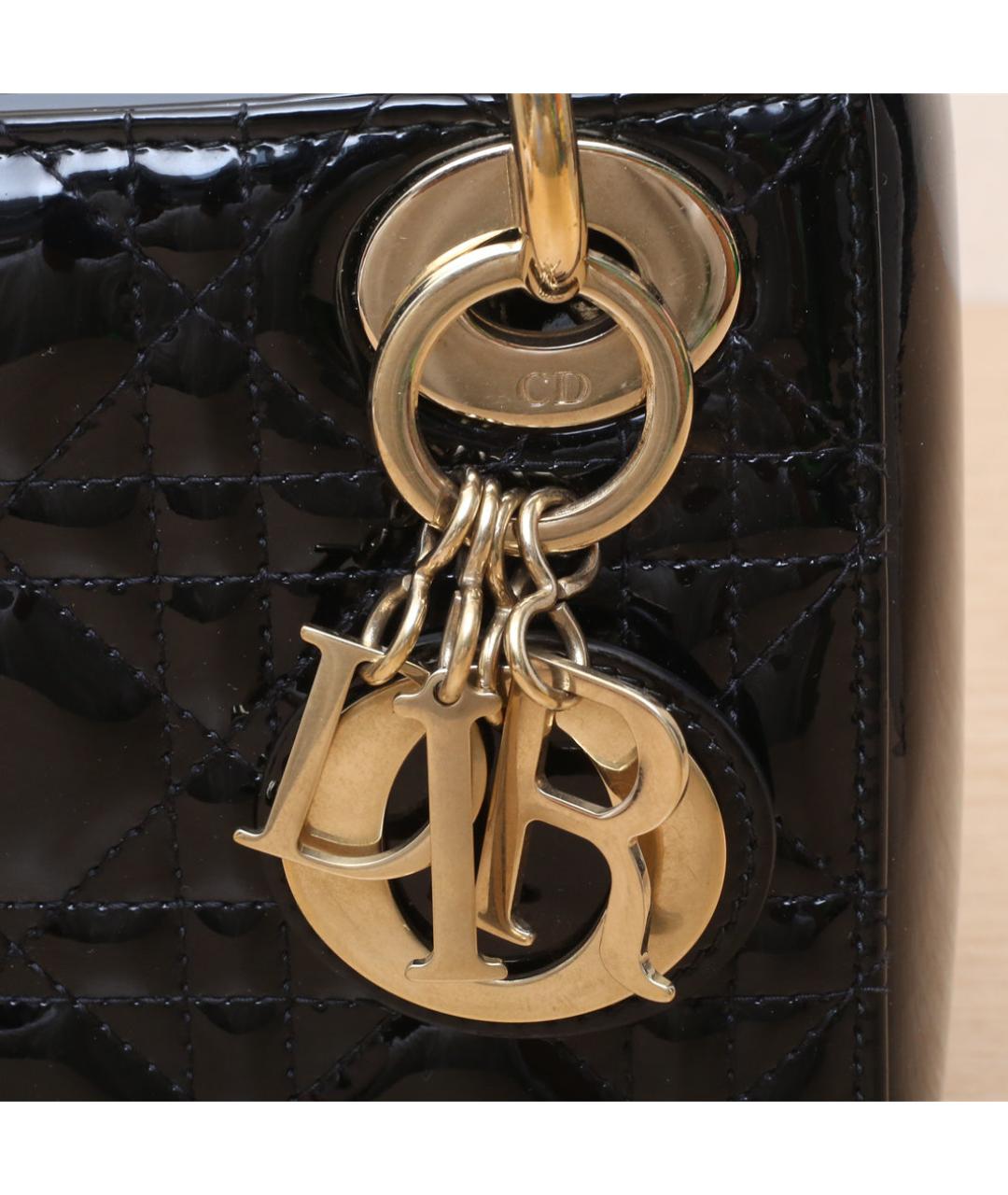 CHRISTIAN DIOR Черная сумка через плечо из лакированной кожи, фото 8