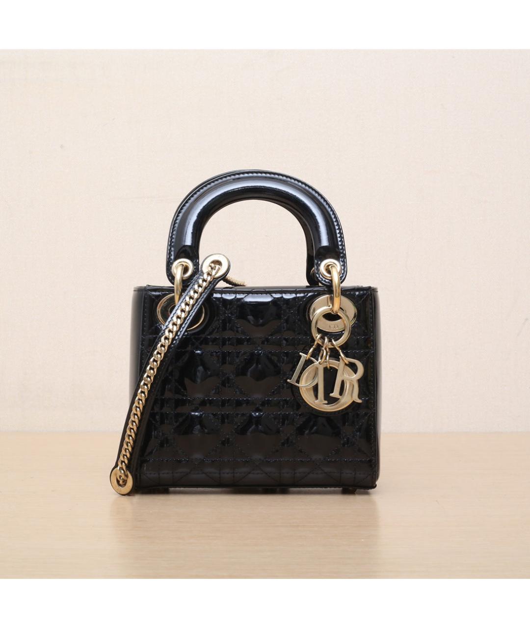 CHRISTIAN DIOR Черная сумка через плечо из лакированной кожи, фото 3