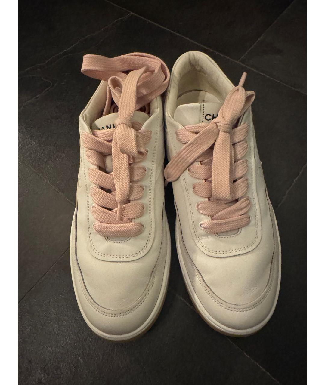 CHANEL Белые кожаные кеды, фото 3