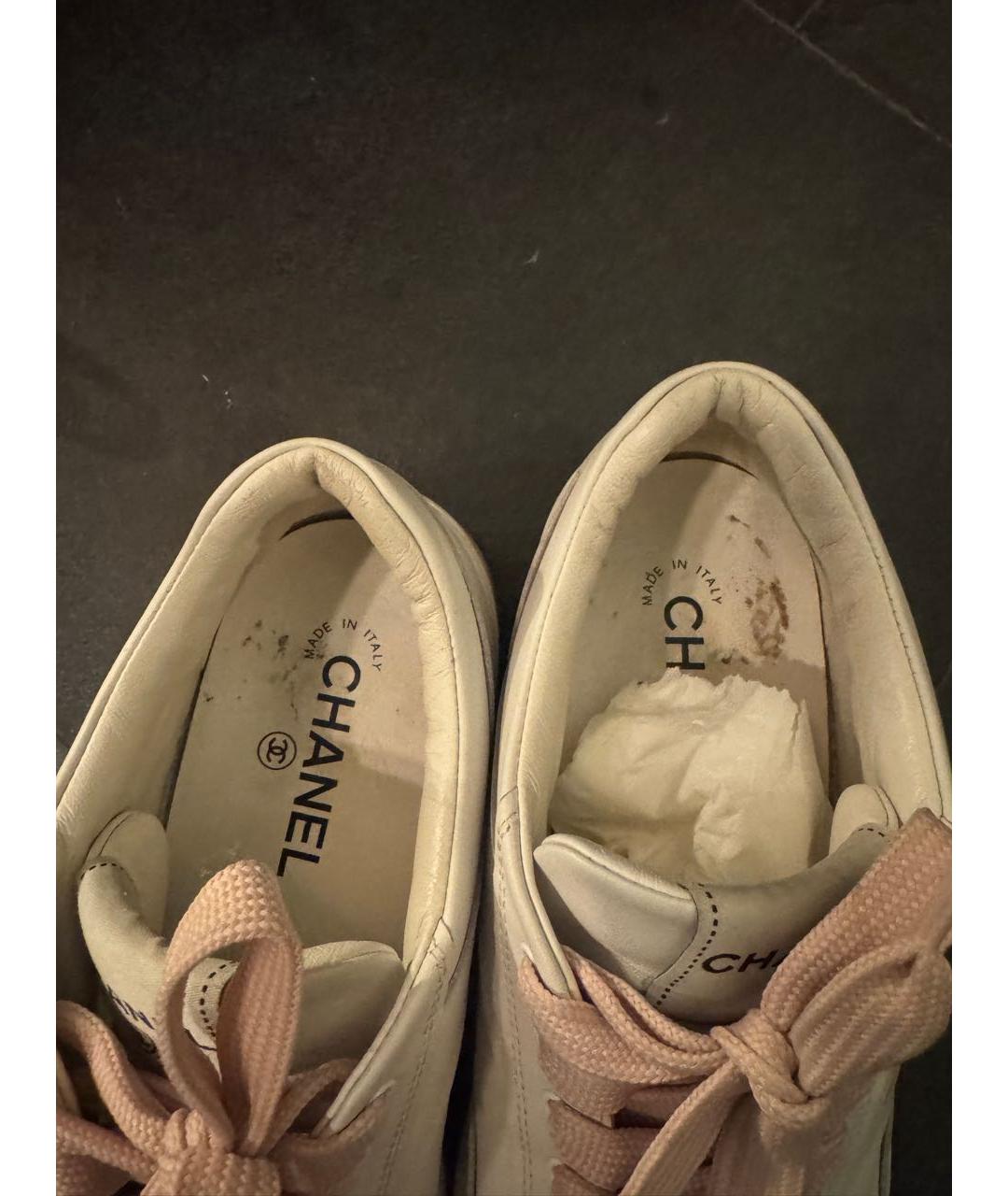 CHANEL Белые кожаные кеды, фото 4