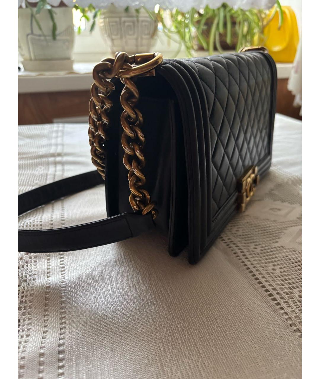 CHANEL Черная кожаная сумка через плечо, фото 2