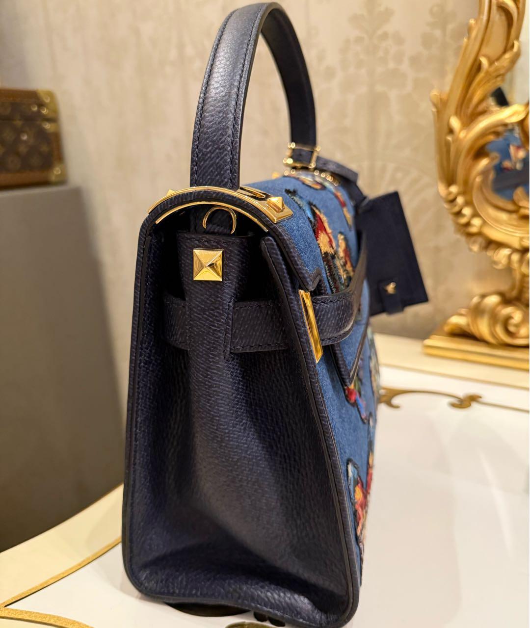 VALENTINO Темно-синяя деним сумка с короткими ручками, фото 2