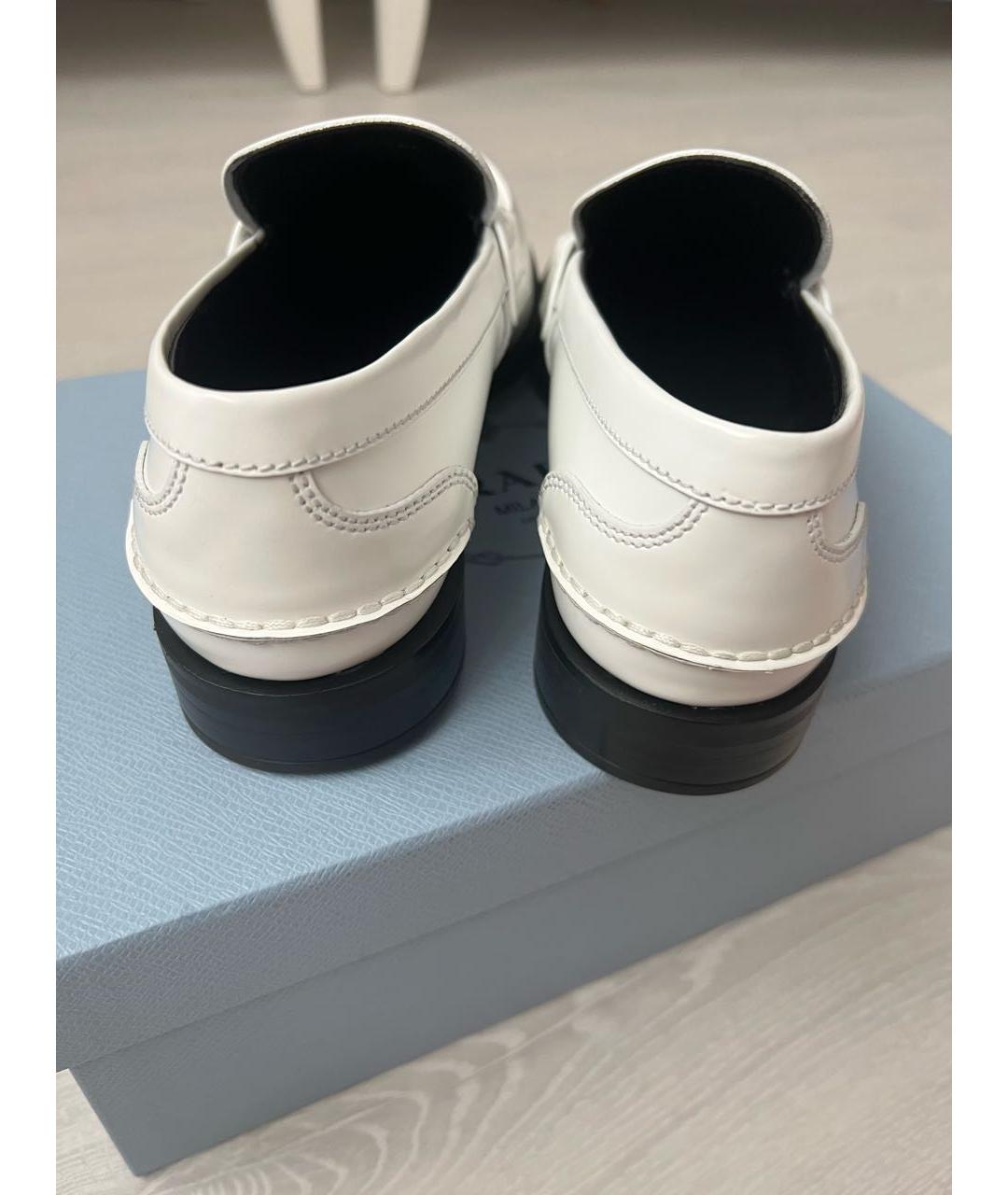 PRADA Белые кожаные лоферы, фото 4