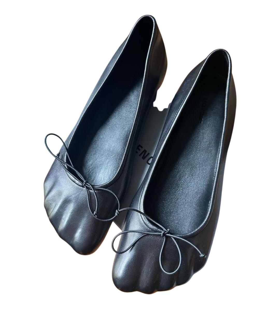 BALENCIAGA Черные кожаные балетки, фото 1