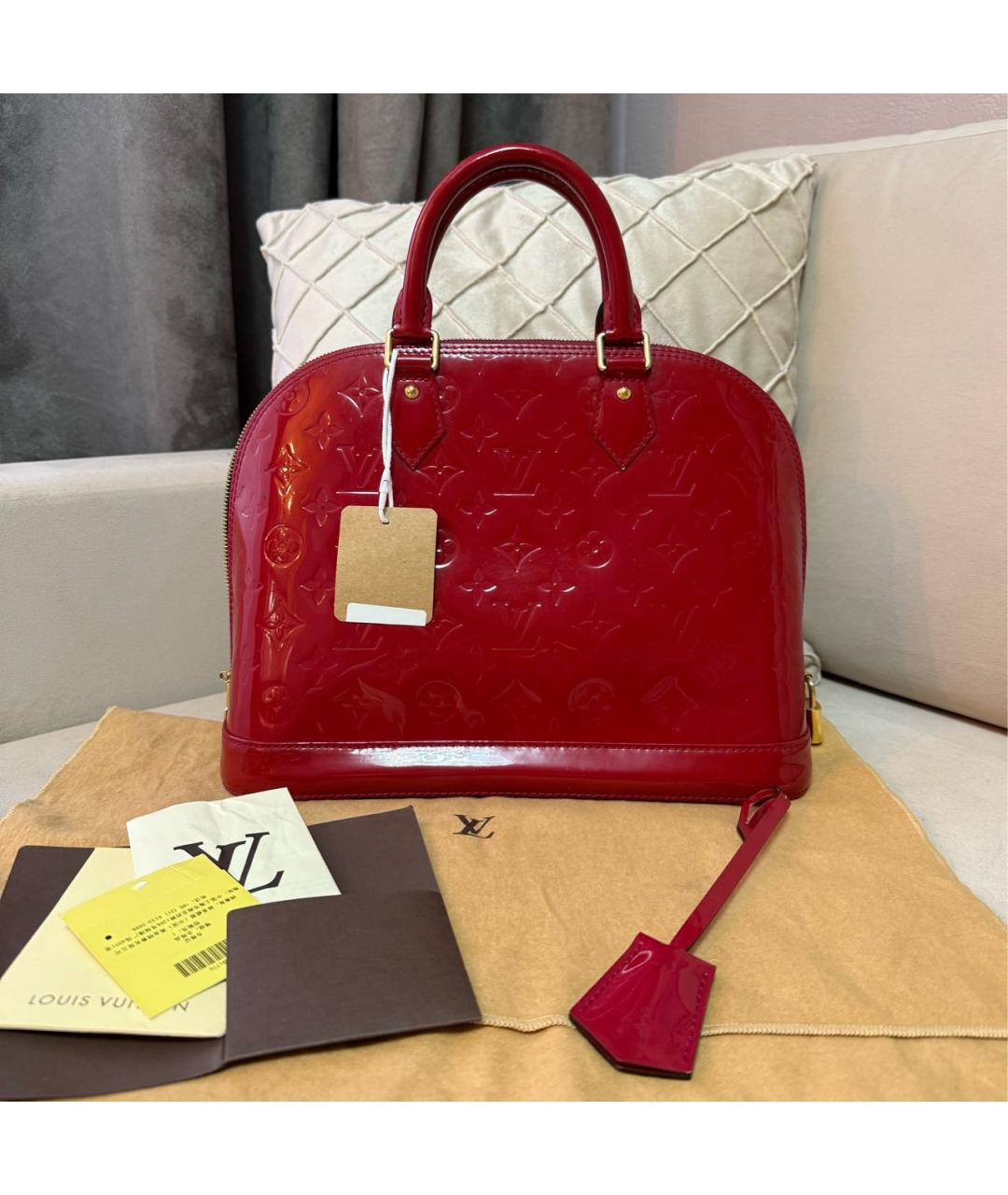 LOUIS VUITTON Бордовая сумка с короткими ручками из лакированной кожи, фото 2