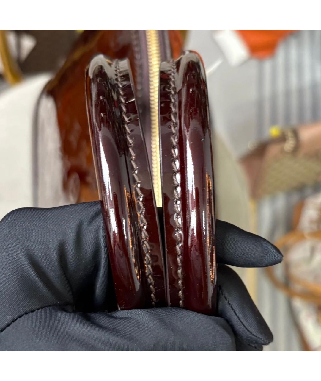 LOUIS VUITTON Бордовая сумка тоут из лакированной кожи, фото 3