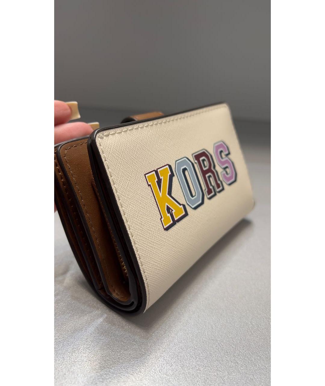 MICHAEL KORS Бежевый кожаный кошелек, фото 2