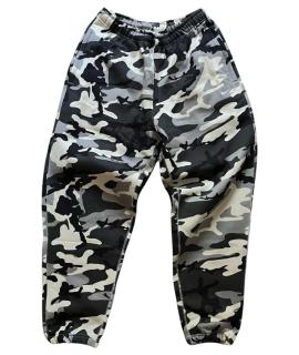 NIKE Повседневные брюки