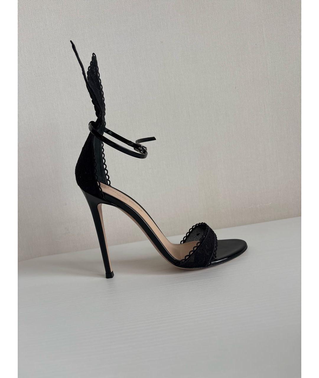 GIANVITO ROSSI Черные босоножки из лакированной кожи, фото 9