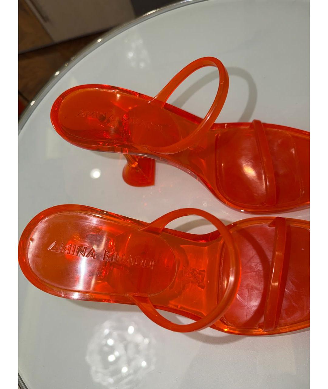 Amina Muaddi Оранжевое резиновые мюли, фото 3