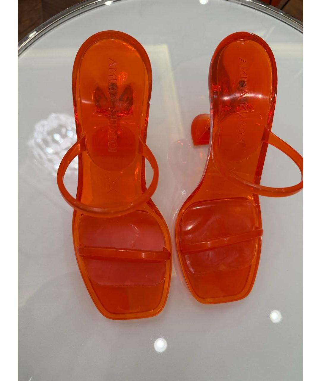 Amina Muaddi Оранжевое резиновые мюли, фото 2