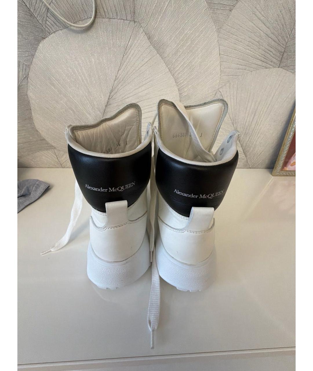 ALEXANDER MCQUEEN Белые кожаные кроссовки, фото 4