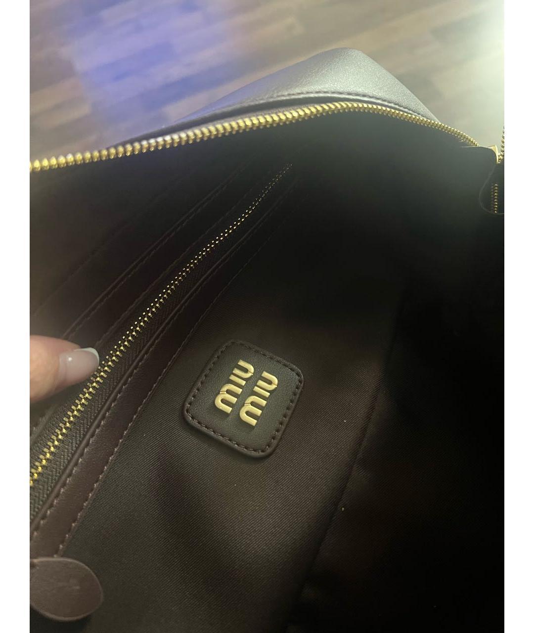 MIU MIU Коричневая кожаная сумка с короткими ручками, фото 4