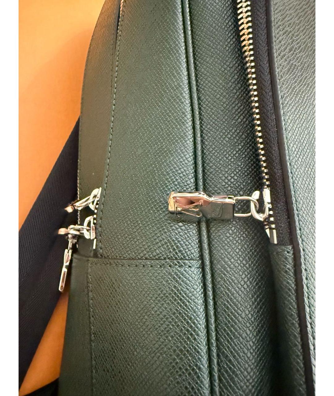 LOUIS VUITTON Зеленый кожаный рюкзак, фото 5