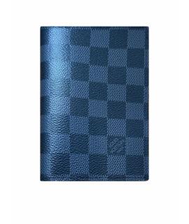 LOUIS VUITTON Обложка/футляр