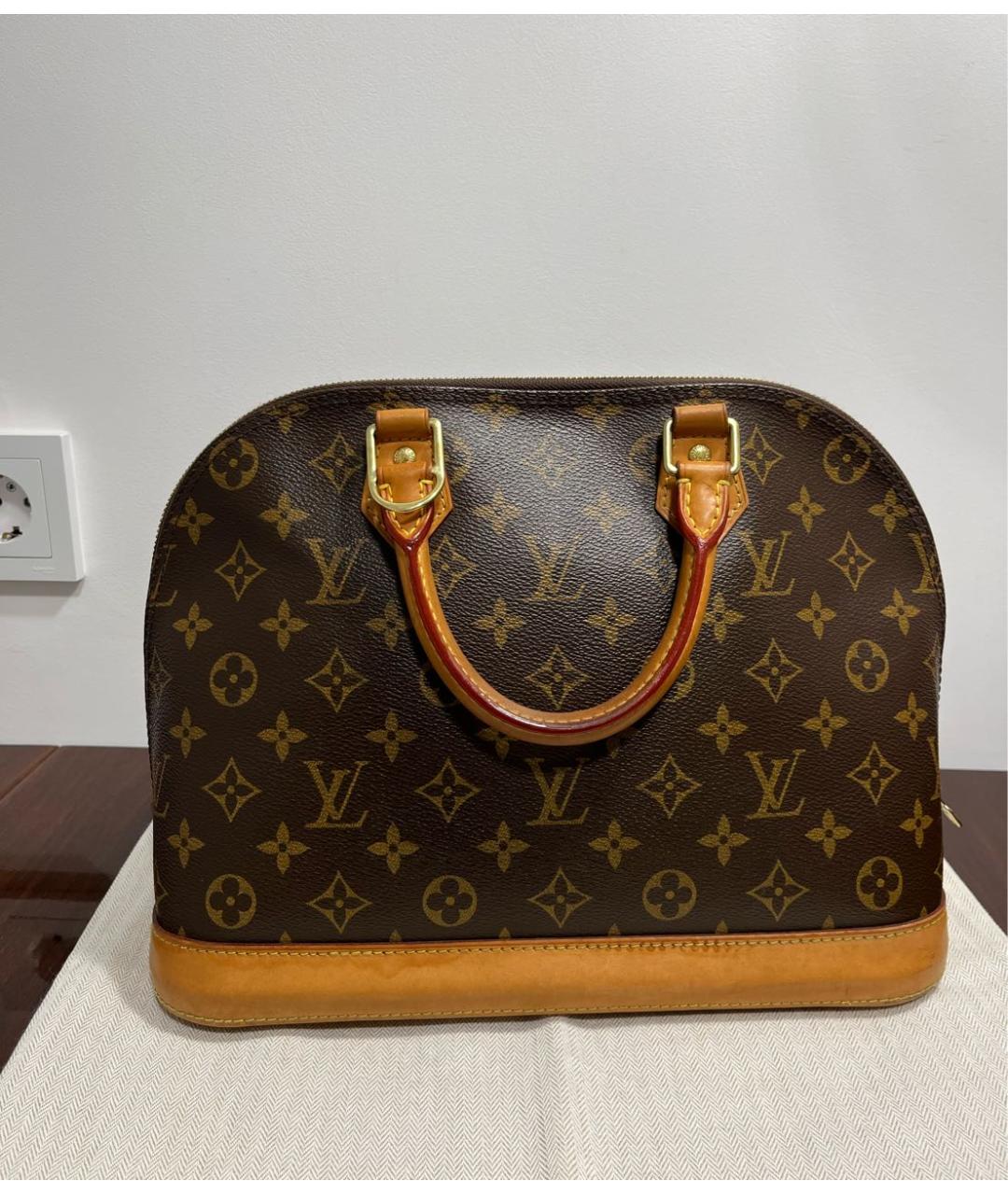 LOUIS VUITTON Коричневая кожаная сумка с короткими ручками, фото 3