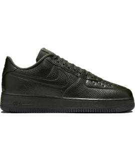 NIKE Низкие кроссовки / кеды