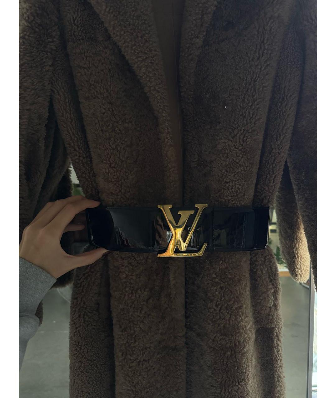 LOUIS VUITTON Бордовый ремень из лакированной кожи, фото 5