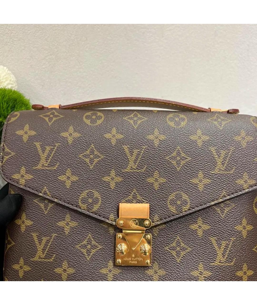LOUIS VUITTON Коричневая кожаная сумка через плечо, фото 5