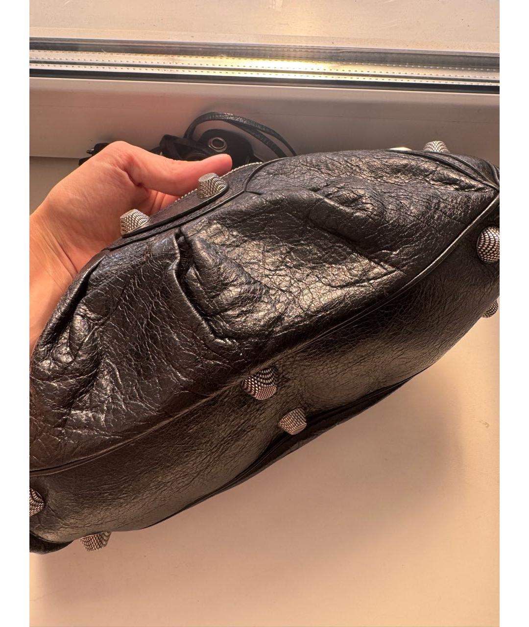 BALENCIAGA Черная кожаная сумка через плечо, фото 2