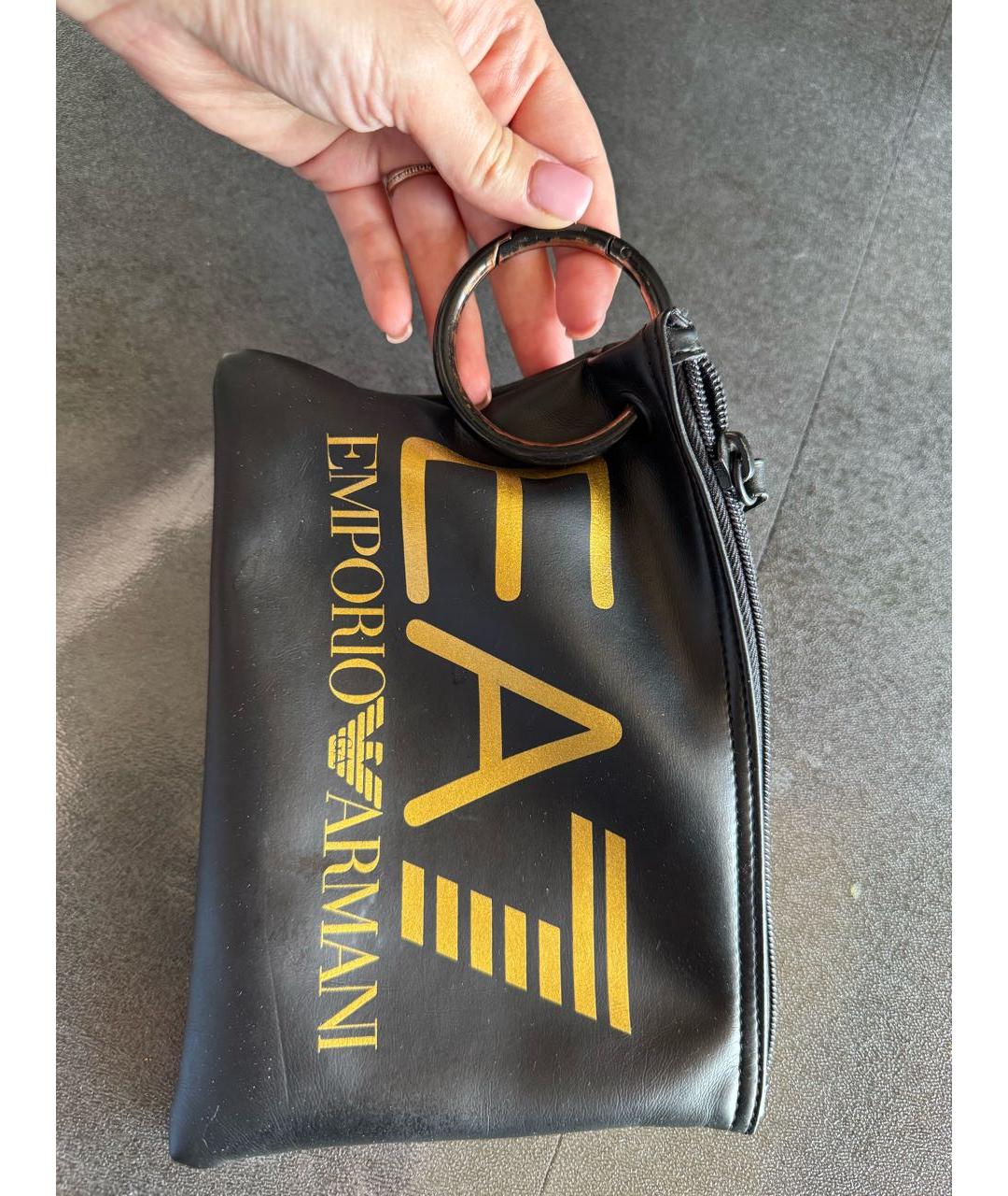 EMPORIO ARMANI Черная кожаная косметичка, фото 2