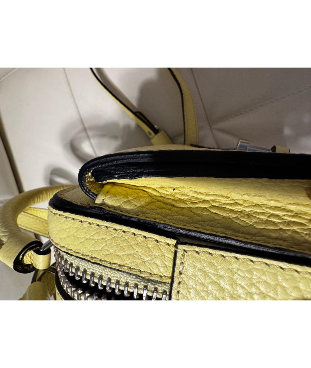 Carven Желтая кожаная сумка с короткими ручками, фото 6