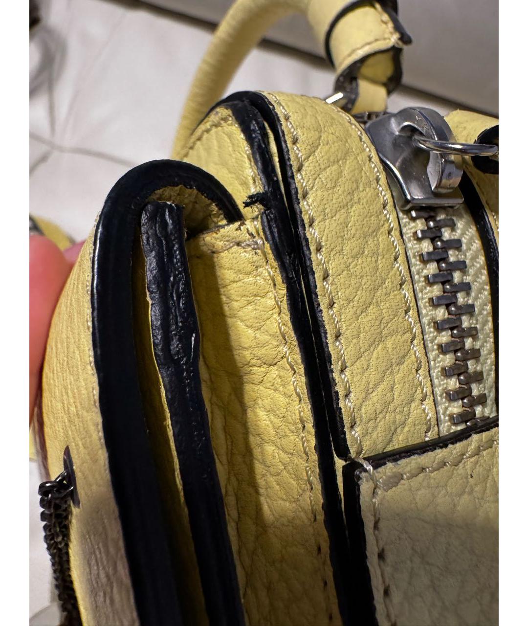 Carven Желтая кожаная сумка с короткими ручками, фото 7