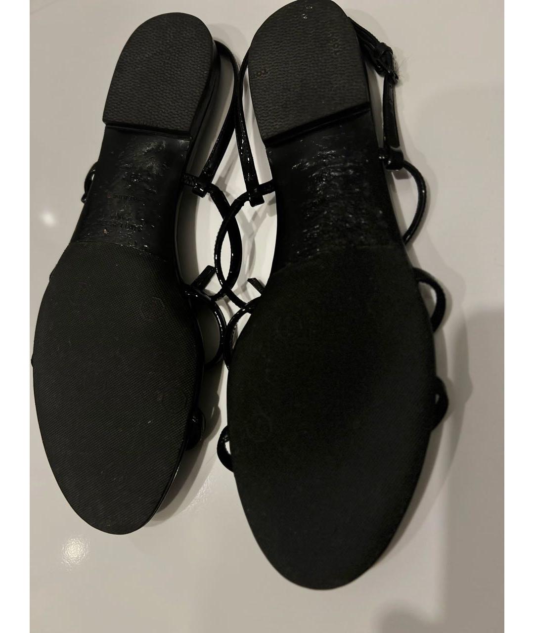 SAINT LAURENT Черные сандалии из лакированной кожи, фото 8