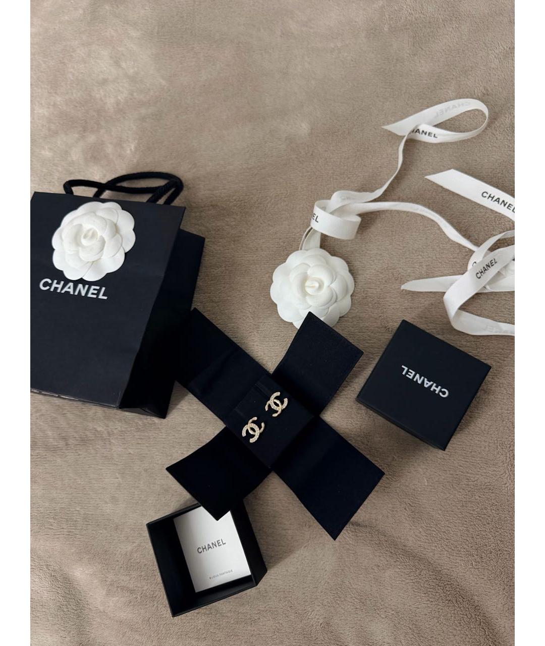 CHANEL Золотые металлические серьги, фото 5