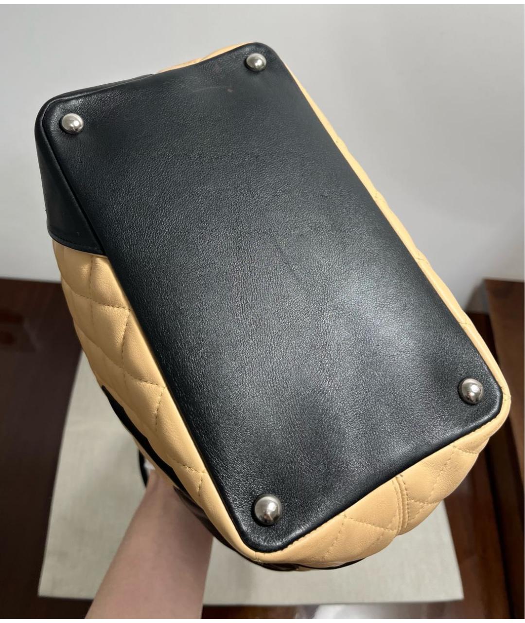 CHANEL Бежевая кожаная сумка тоут, фото 6