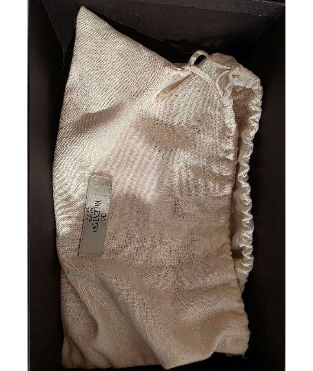 VALENTINO Черная кожаная сумка на плечо, фото 4