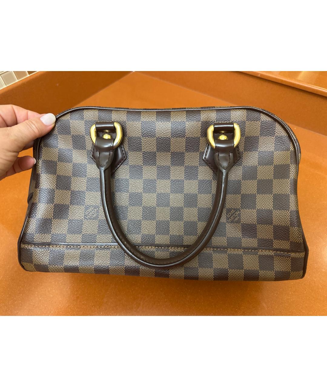 LOUIS VUITTON Коричневая кожаная сумка с короткими ручками, фото 5