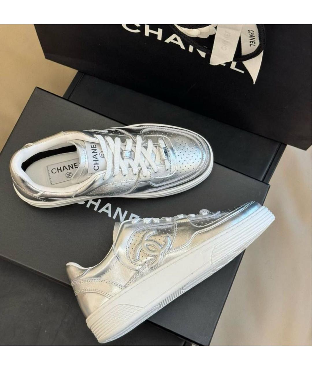 CHANEL Серебряные кожаные кеды, фото 2