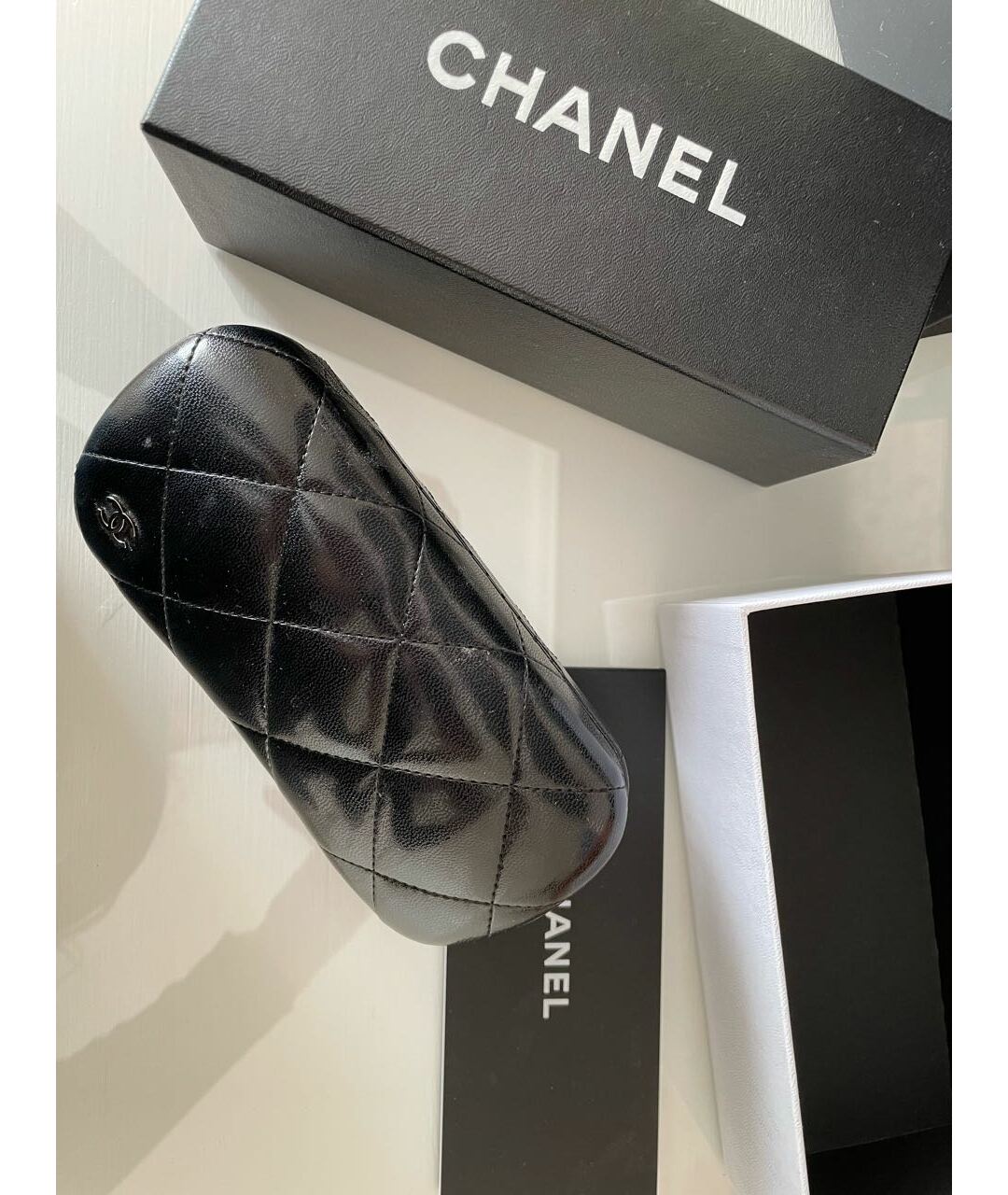 CHANEL Черные пластиковые солнцезащитные очки, фото 4