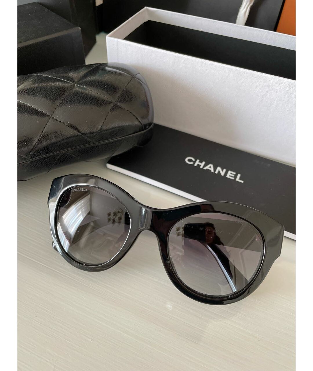 CHANEL Черные пластиковые солнцезащитные очки, фото 5