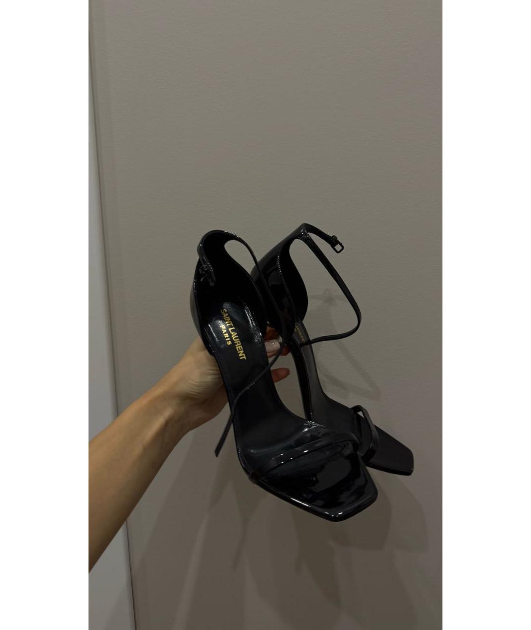 SAINT LAURENT Черные босоножки из лакированной кожи, фото 3