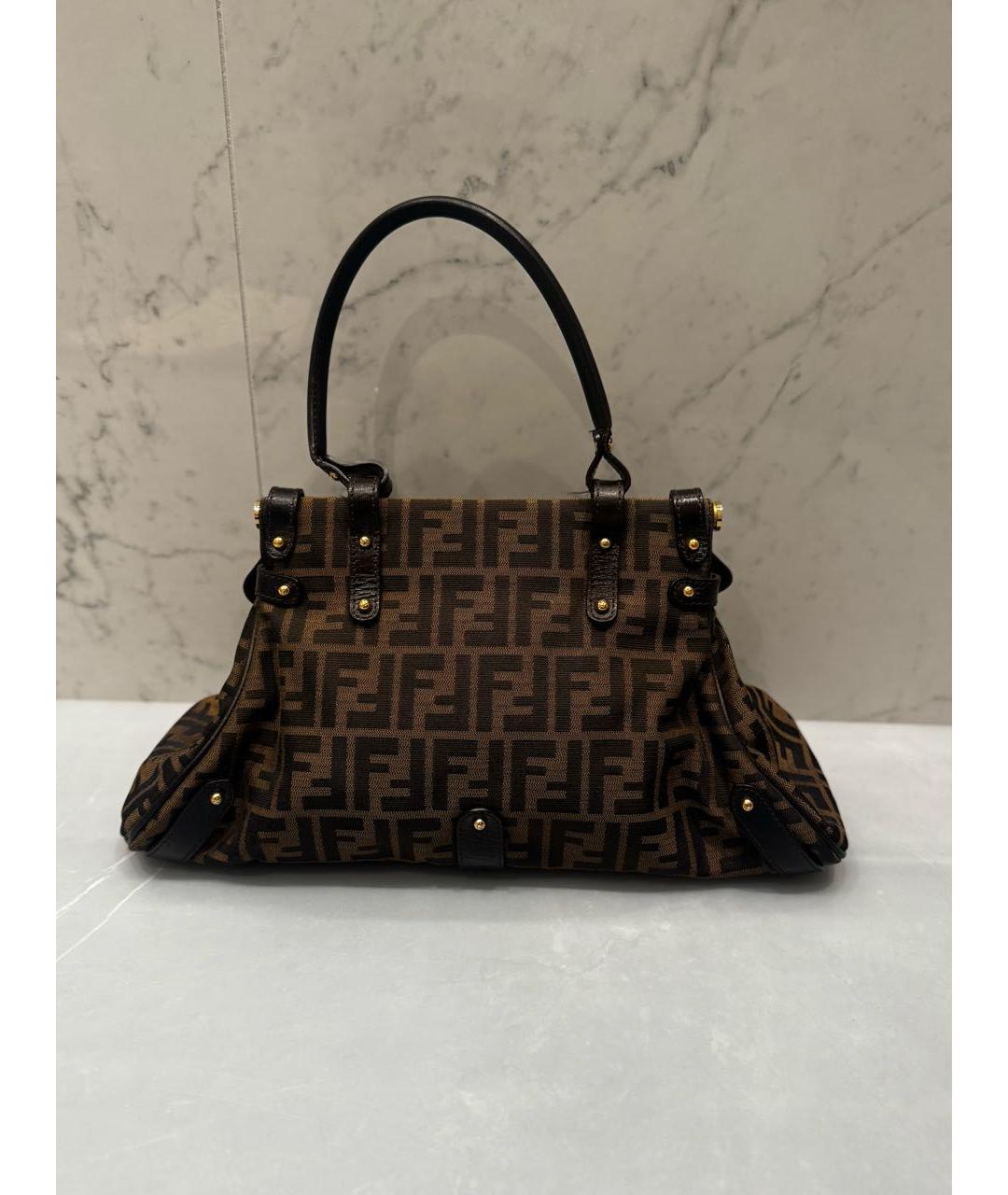 FENDI Коричневая тканевая сумка с короткими ручками, фото 3