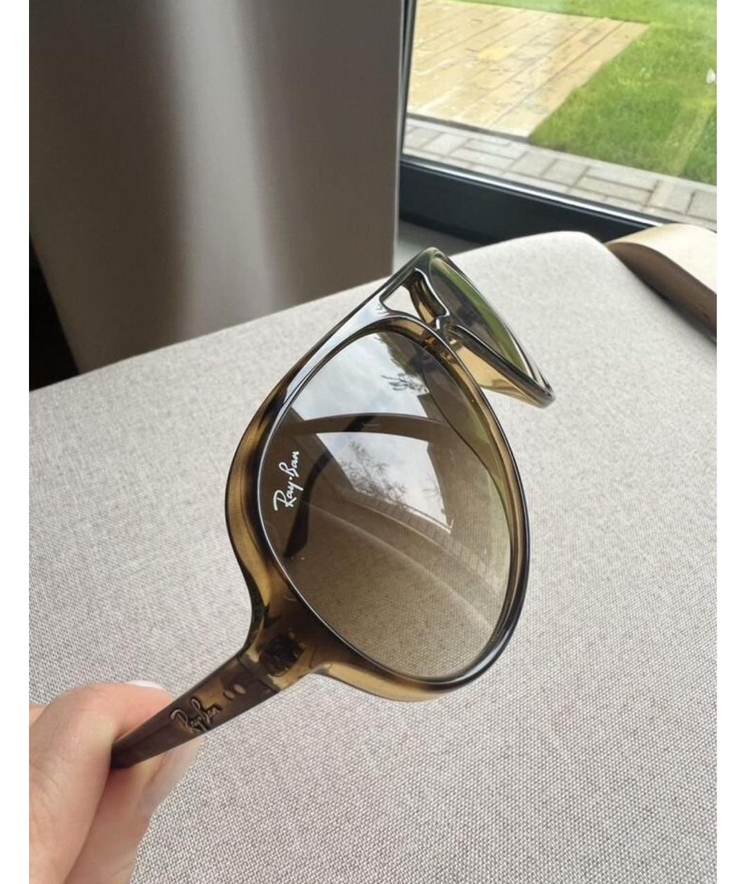 RAY BAN Коричневые пластиковые солнцезащитные очки, фото 3