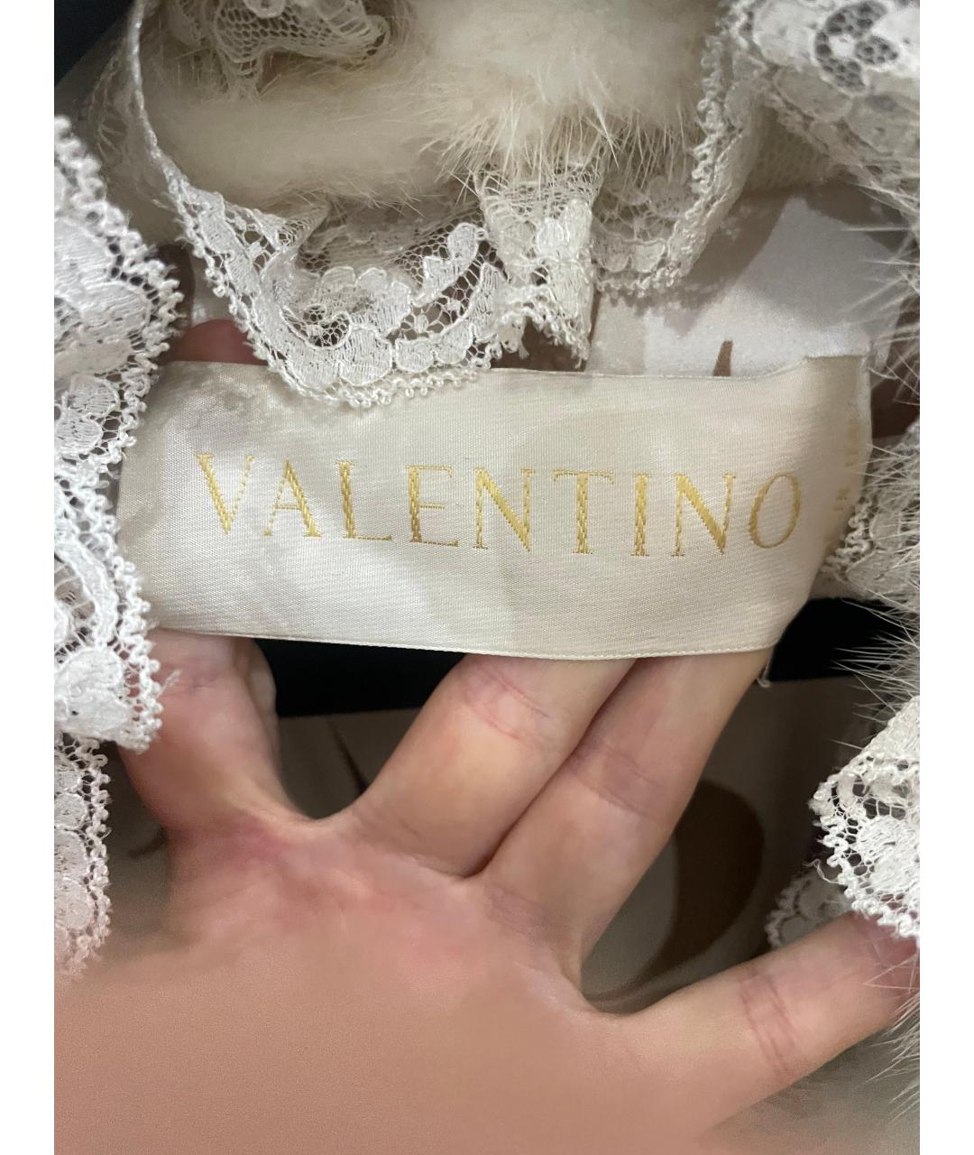 VALENTINO Белая меховая шуба, фото 2