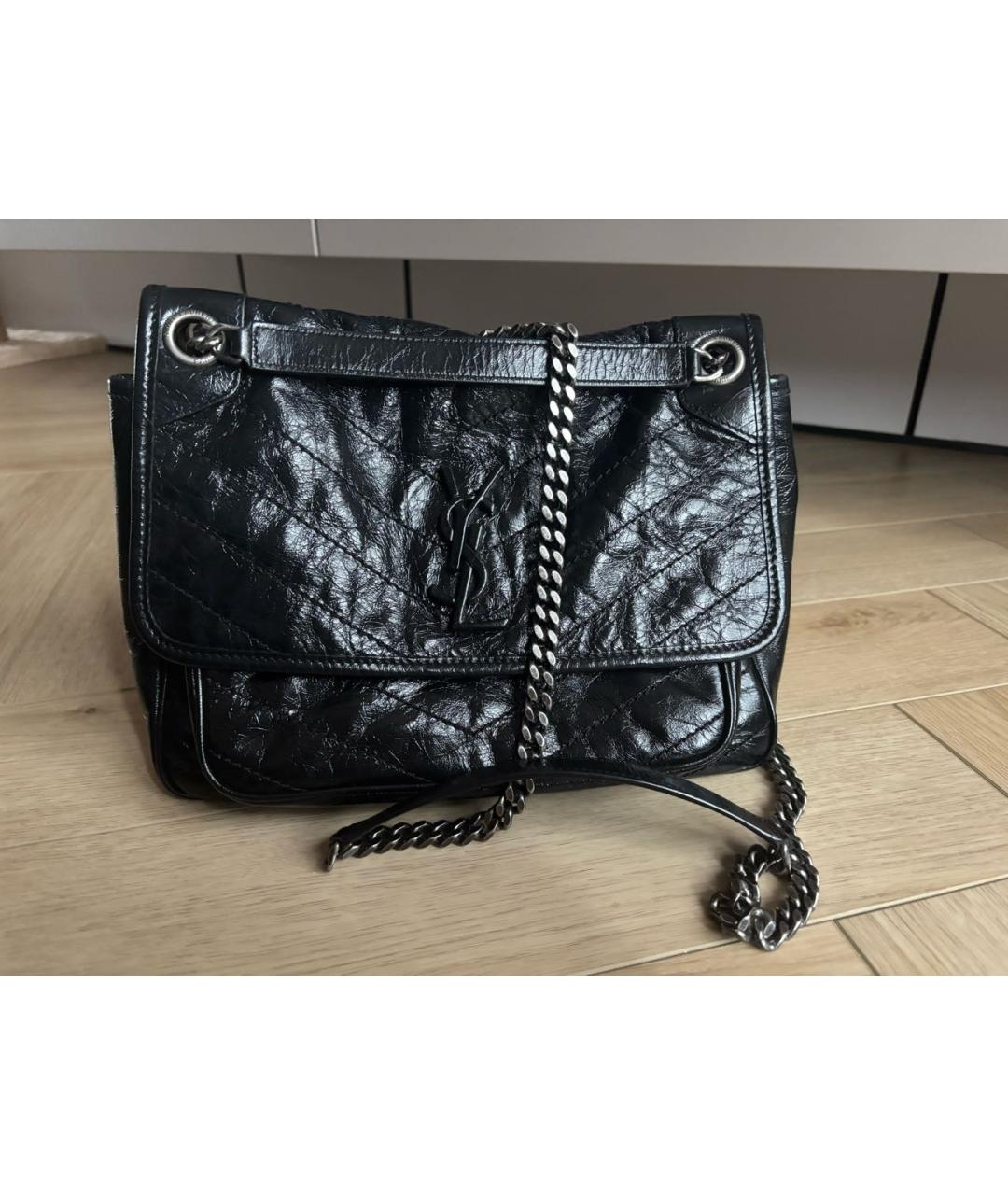 SAINT LAURENT Черная сумка через плечо из лакированной кожи, фото 9