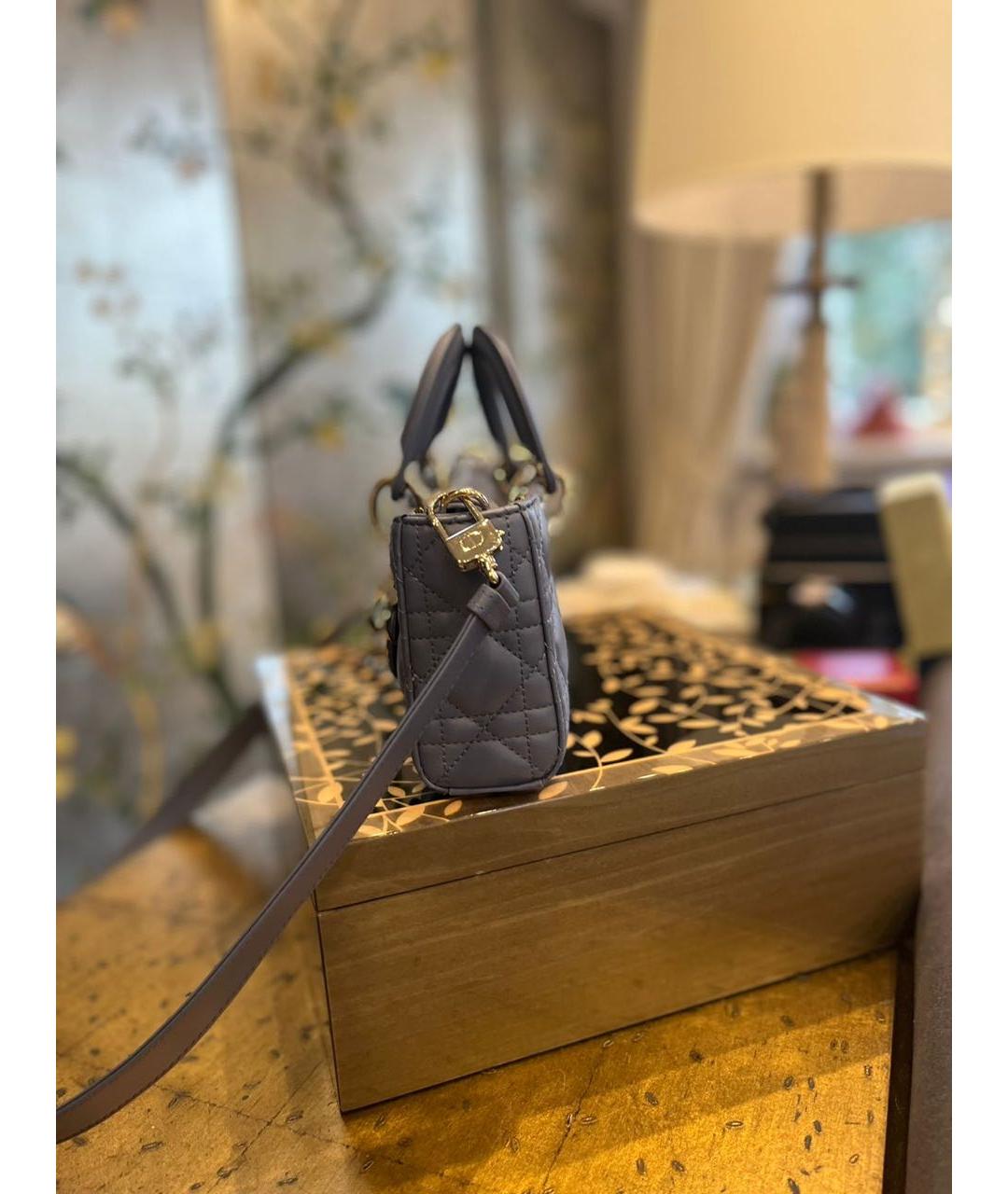 CHRISTIAN DIOR Голубая кожаная сумка с короткими ручками, фото 2