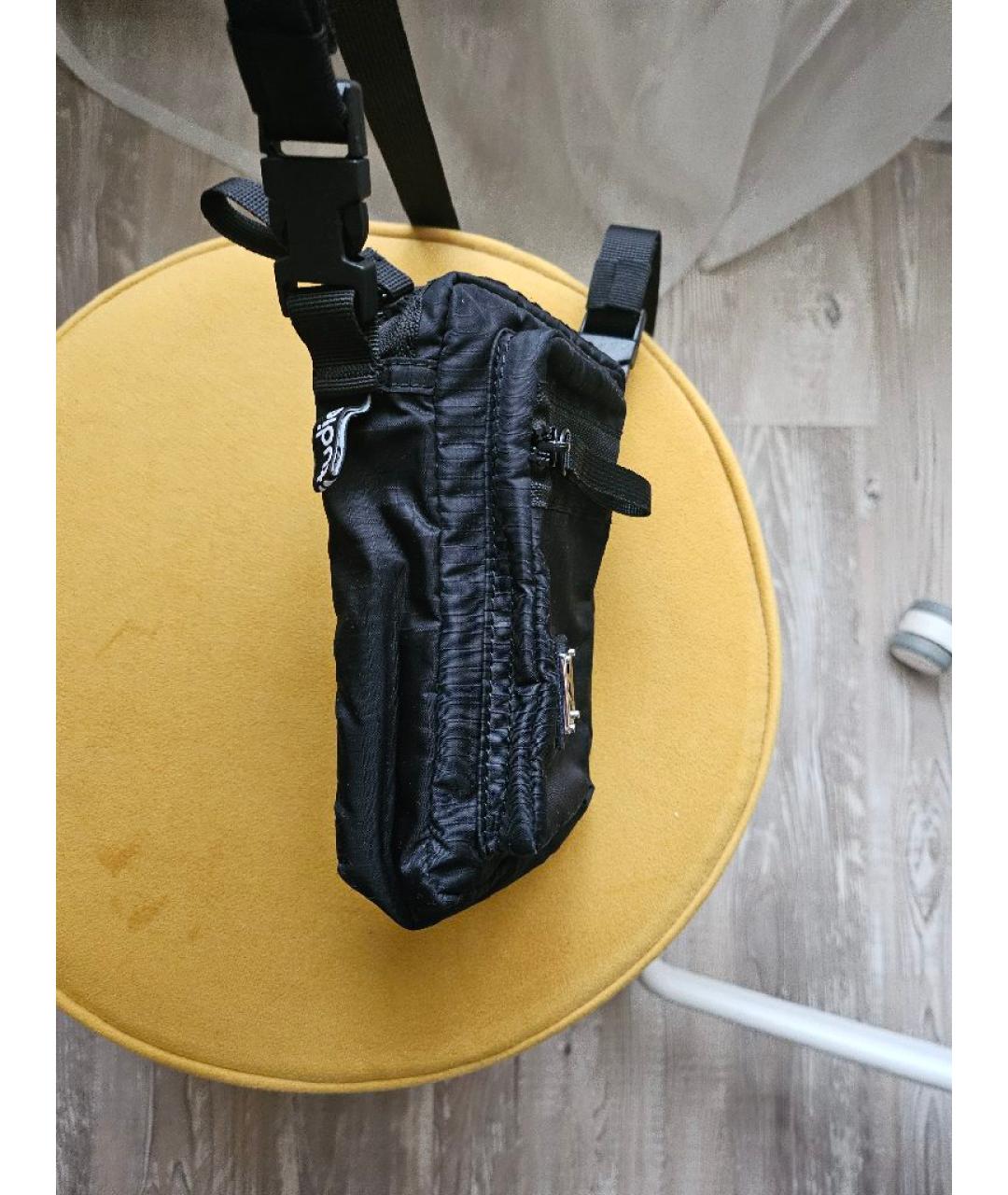 ACNE STUDIOS Черная тканевая сумка на плечо, фото 2