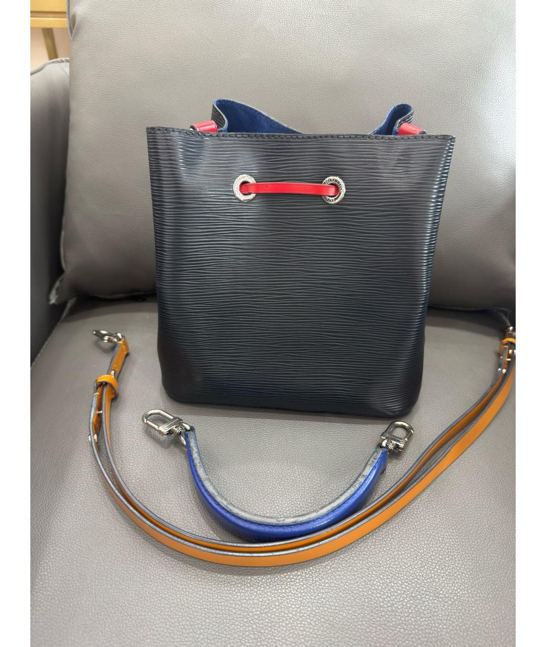 LOUIS VUITTON Черная кожаная сумка через плечо, фото 3