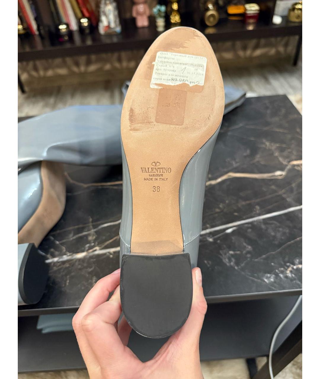 VALENTINO Серые сапоги из лакированной кожи, фото 6