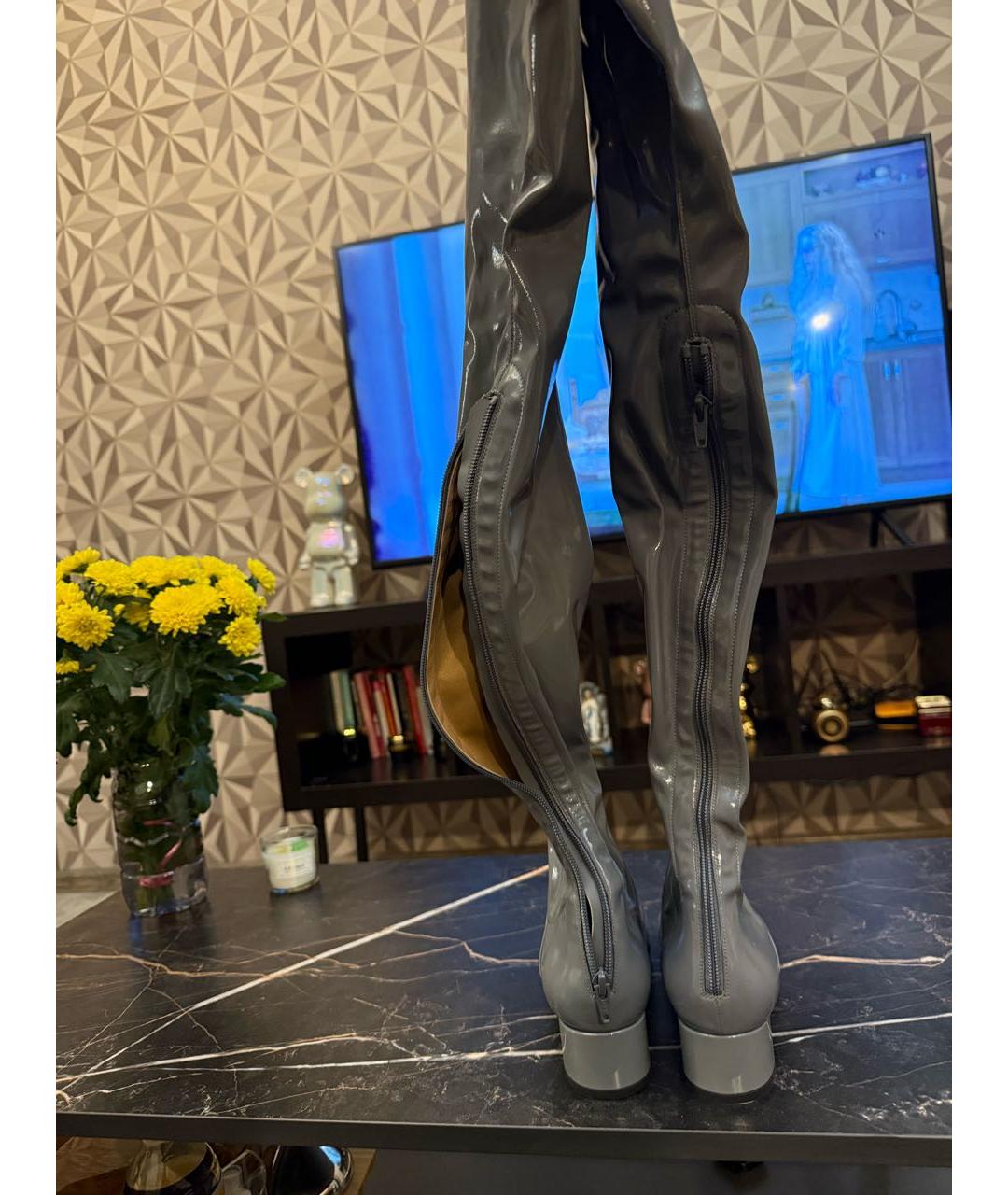 VALENTINO Серые сапоги из лакированной кожи, фото 5